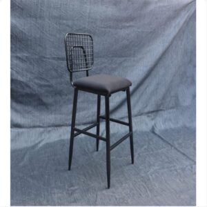 5. Mattelica barstool v1